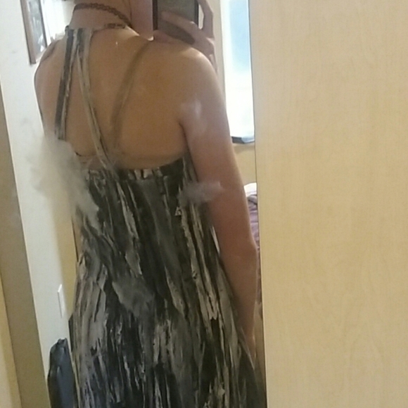 Dress - Picture 6 of 6